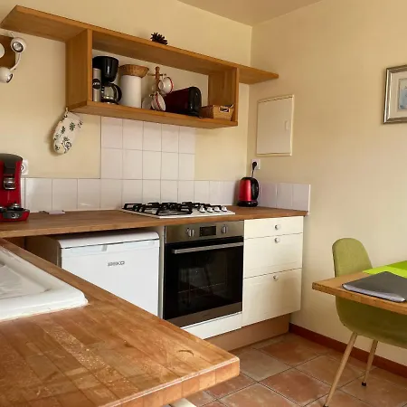 Maisonnette A : La Jaune Étables